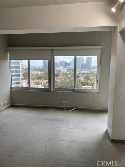 Building Photo - 10501 Wilshire Blvd