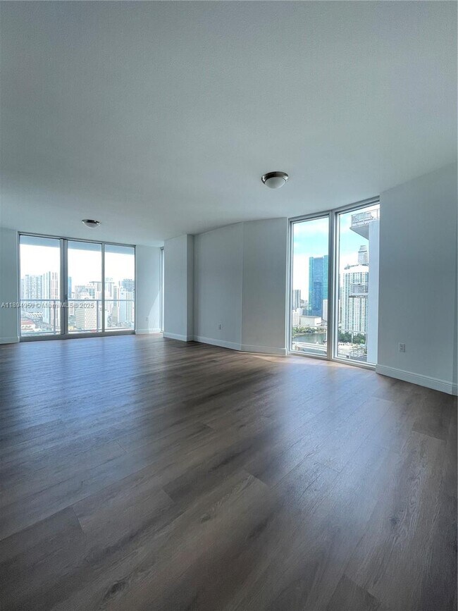 Building Photo - 185 SW 7th St