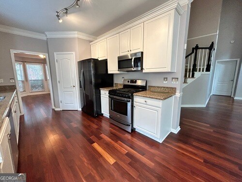 Building Photo - 500 Elgaen Ct