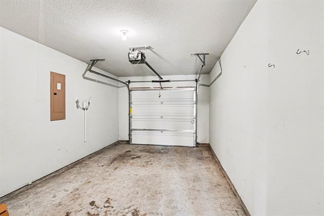 Building Photo - 1421 Warringwood Dr