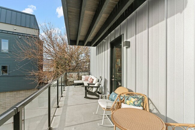 Building Photo - 3725 Butler St