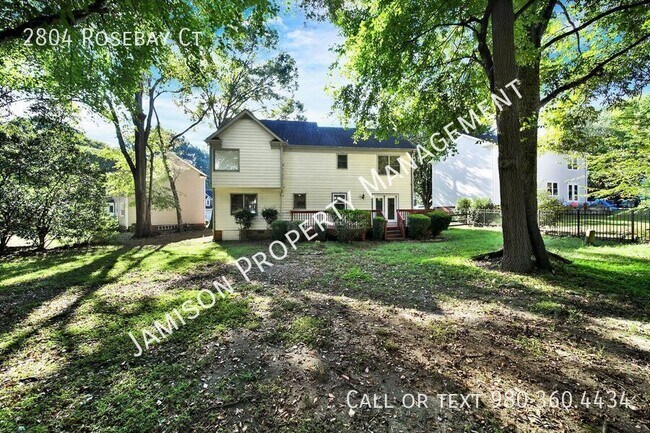 Building Photo - 2804 Rosebay Ct