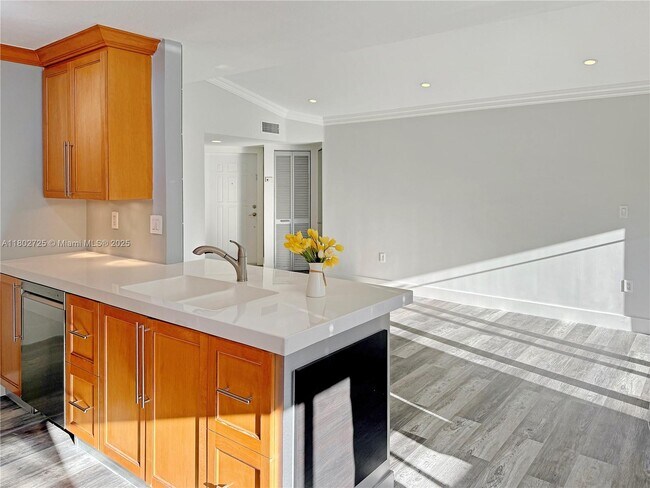Building Photo - 9766 SW 138th Ave