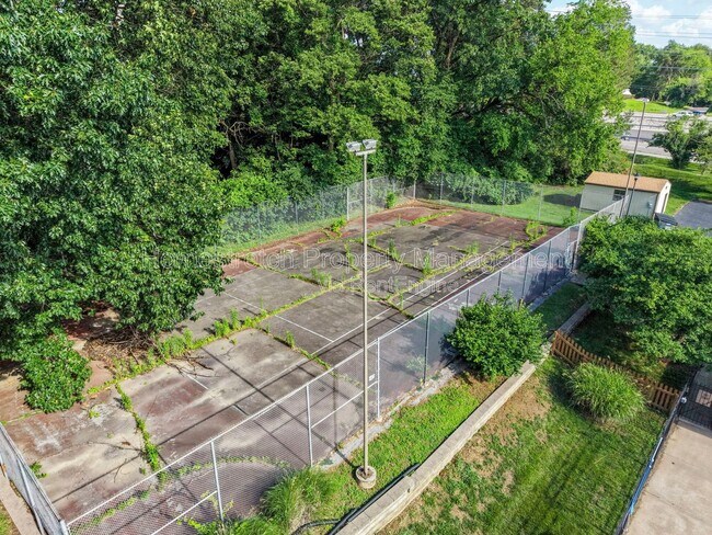 Building Photo - 1536 Springlet Ct