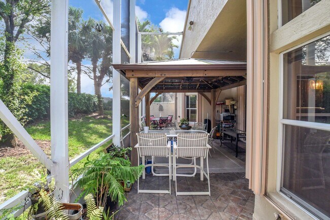 Building Photo - 8127 Playa Del Sur Blvd