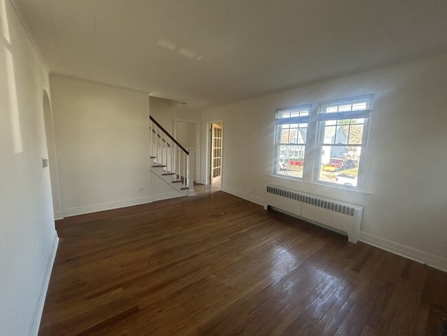 Building Photo - 25 Putnam Ave