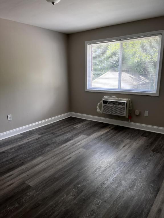 Building Photo - 3911 First St SE, Unit 202