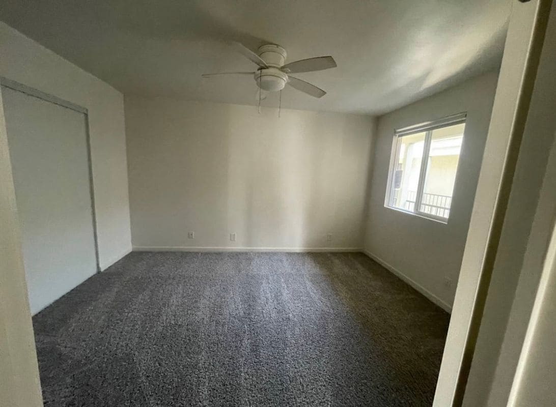 Building Photo - 222 5th St