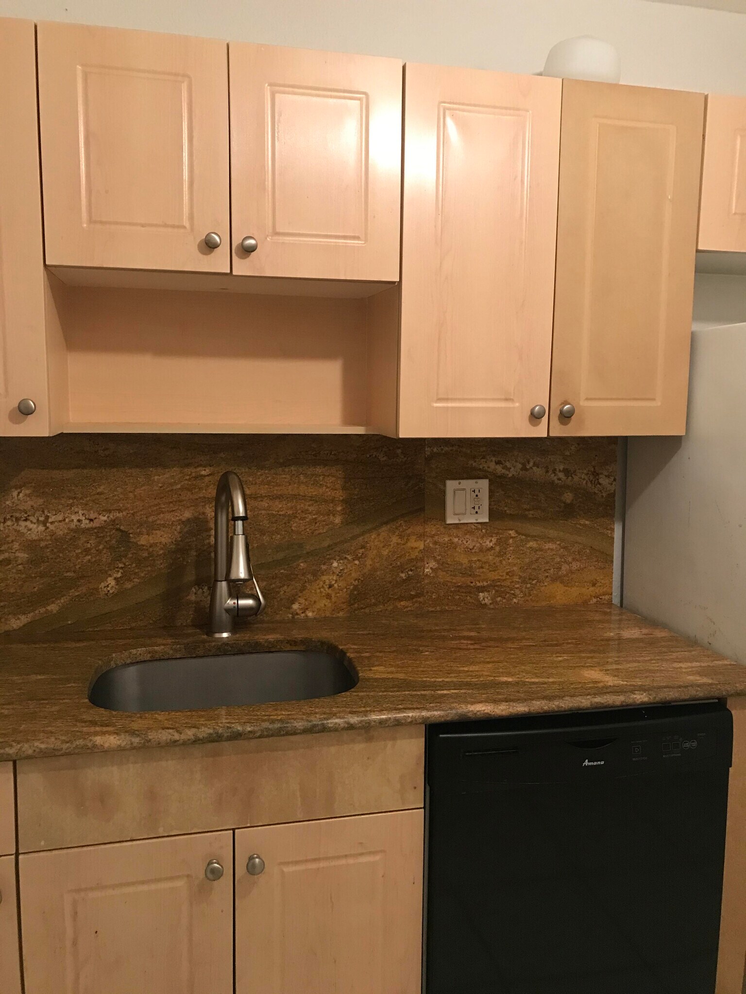 Building Photo - 760 SE 2nd Ave