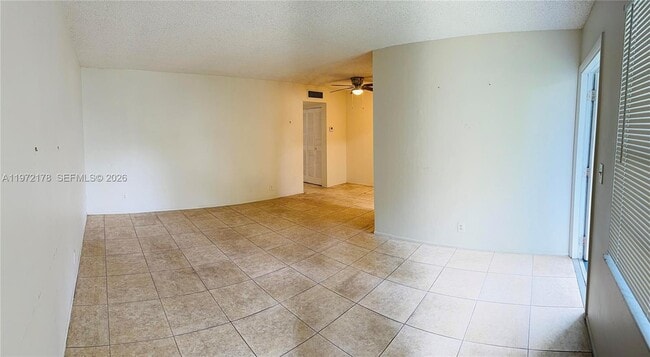 Building Photo - 2134 Lincoln St