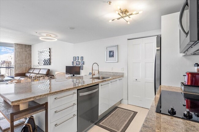 Building Photo - 185 SW 7th St