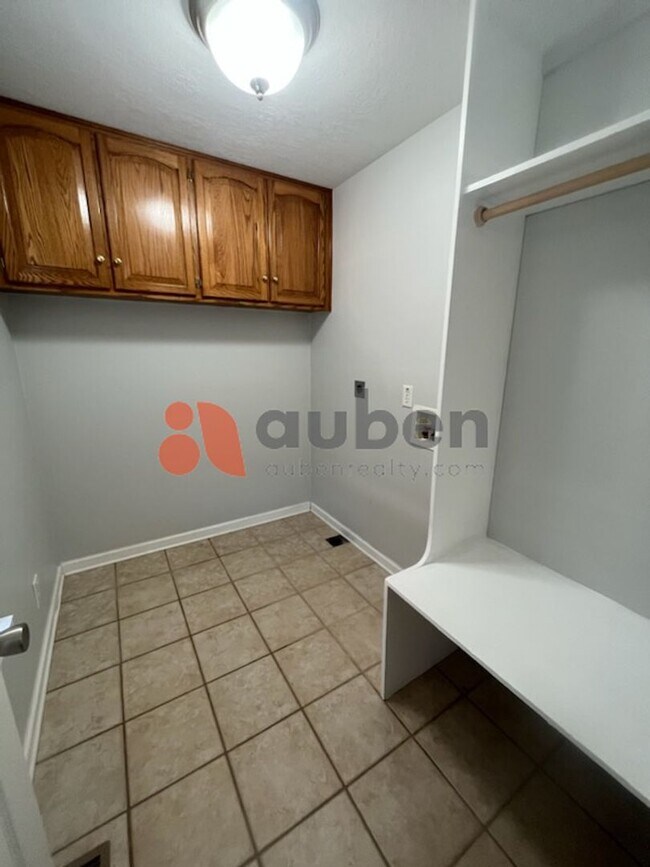 Building Photo - $500 Off First Month! Charming 3 Bedroom 2...
