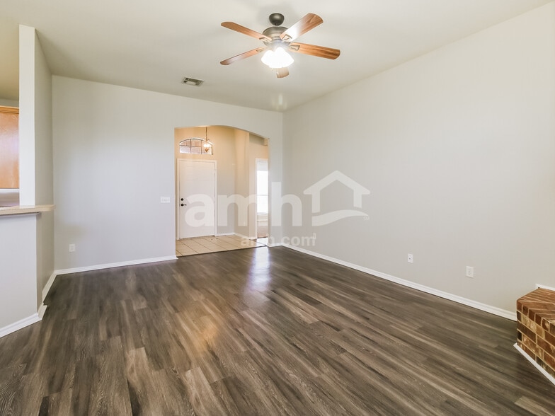 Building Photo - 3217 Bishop Rock Pl