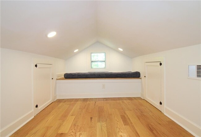 Building Photo - 49 New St