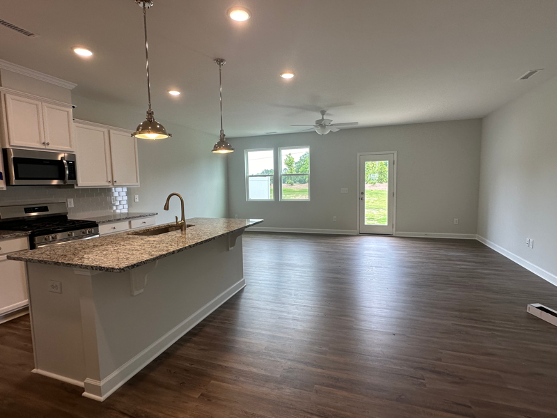 Building Photo - 67 Village Edge Dr