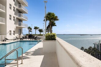 Building Photo - 1200 Brickell Bay Dr