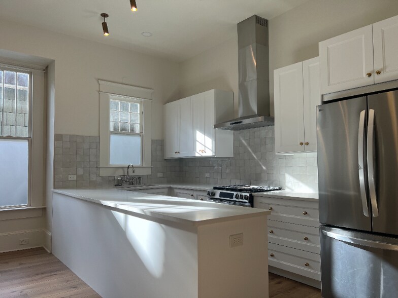 Building Photo - 655 Brookline St SW