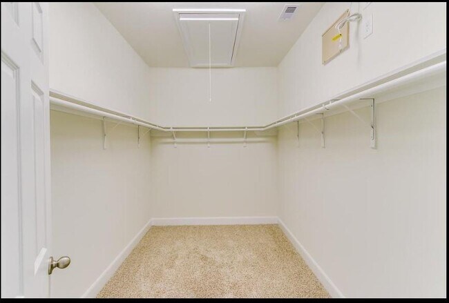 Building Photo - 16442 Williamstown Dr