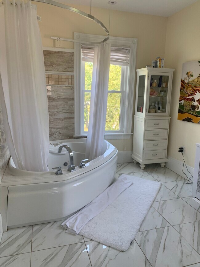 Building Photo - 137 Prospect Ave