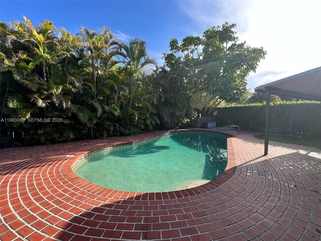 Building Photo - 7512 SW 95th Pl