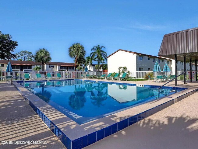 Building Photo - 730 Ridge Club Dr