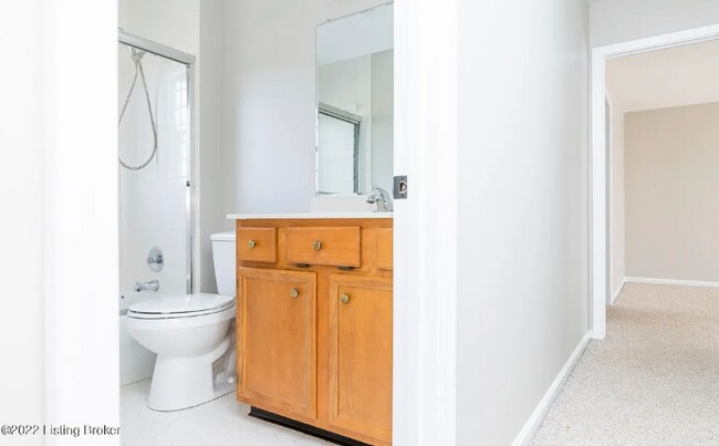 Building Photo - 810 Locust Pointe Pl