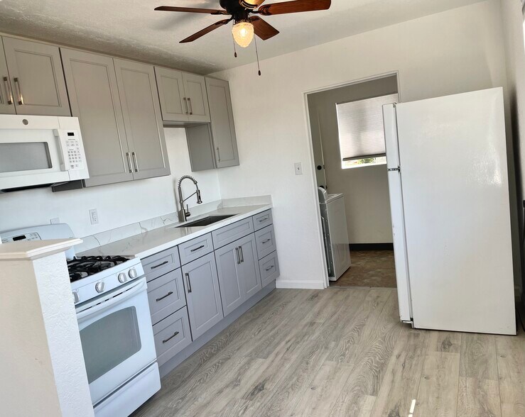 Building Photo - 1944 Placer Dr