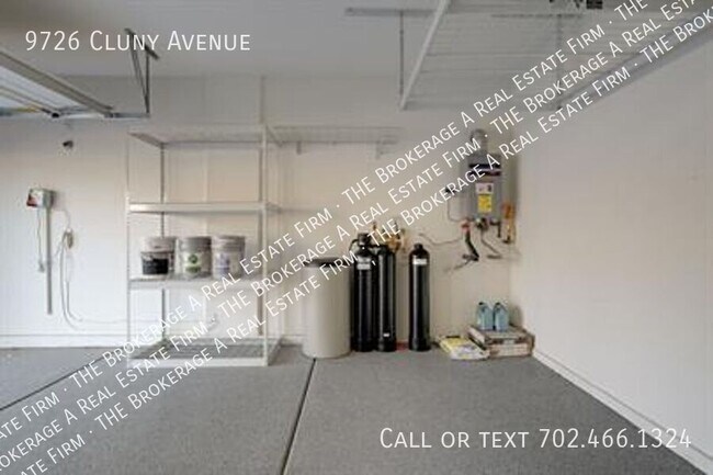 Building Photo - 9726 Cluny Ave