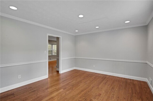 Building Photo - 5223 Davantry Dr
