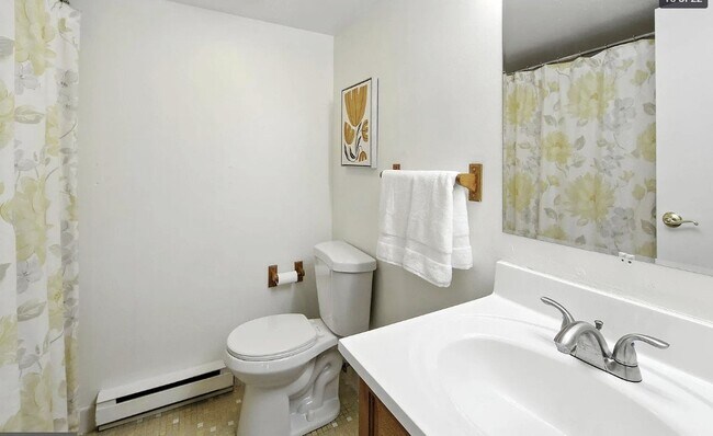 Building Photo - 200 Winding Way