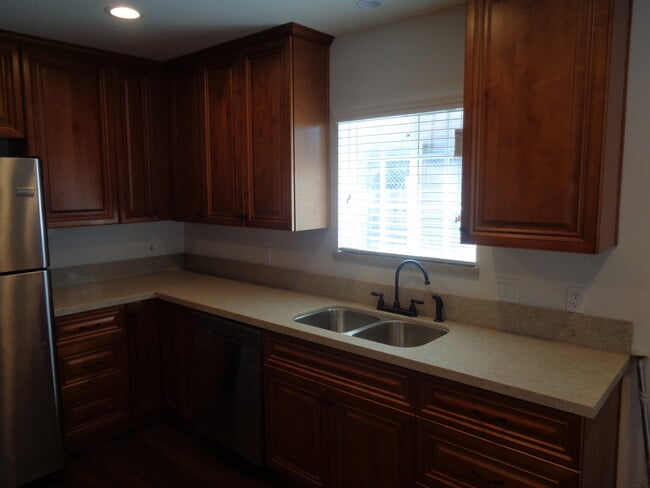 Building Photo - 357