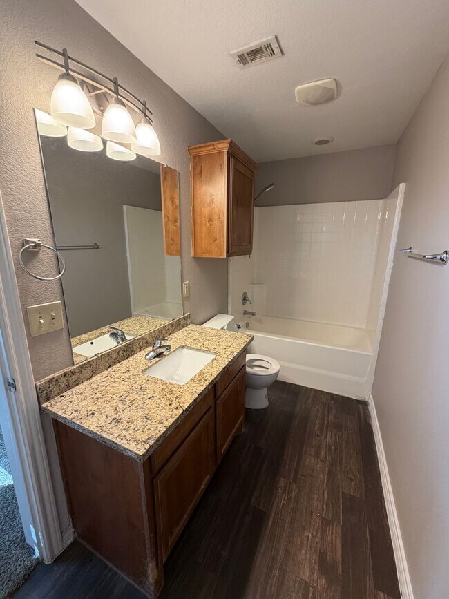 Building Photo - 2535 Pascal Ct