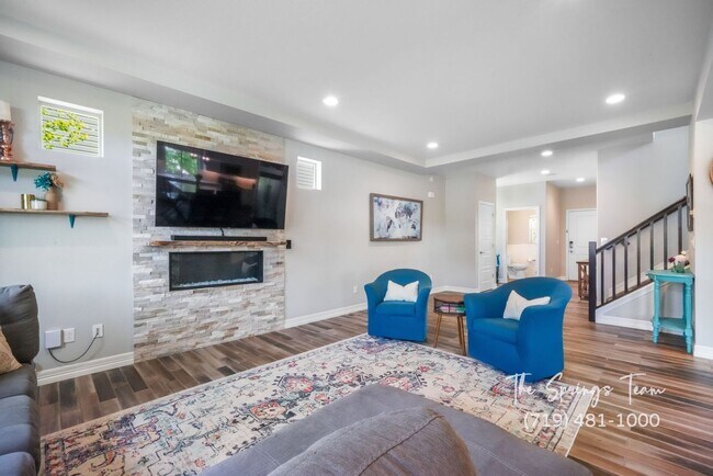 Building Photo - FORMER OAKWOOD MODEL 4BD HOME IN BANNING L...