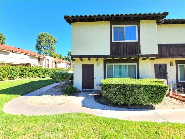 Building Photo - 1077 S Santo Antonio Dr