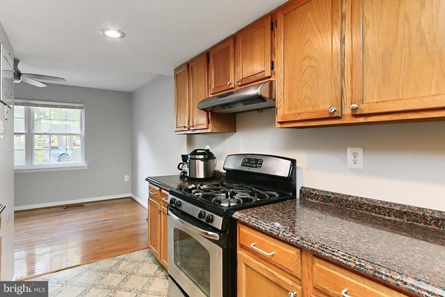 Building Photo - 7844 Snead Ln