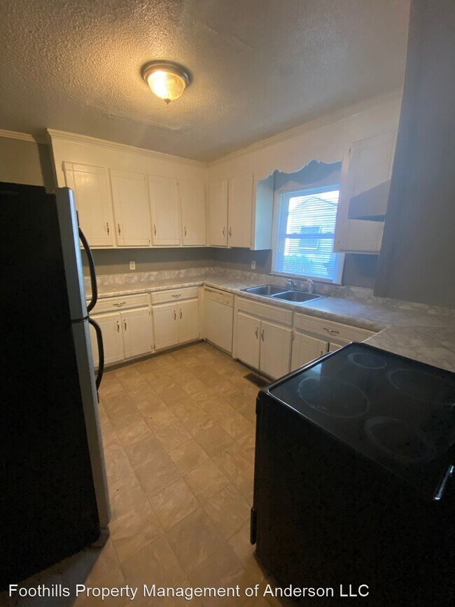 Building Photo - 3 br, 2 bath House - 1908 Northview Ave