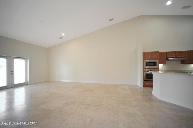 Building Photo - 117 Lancha Cir