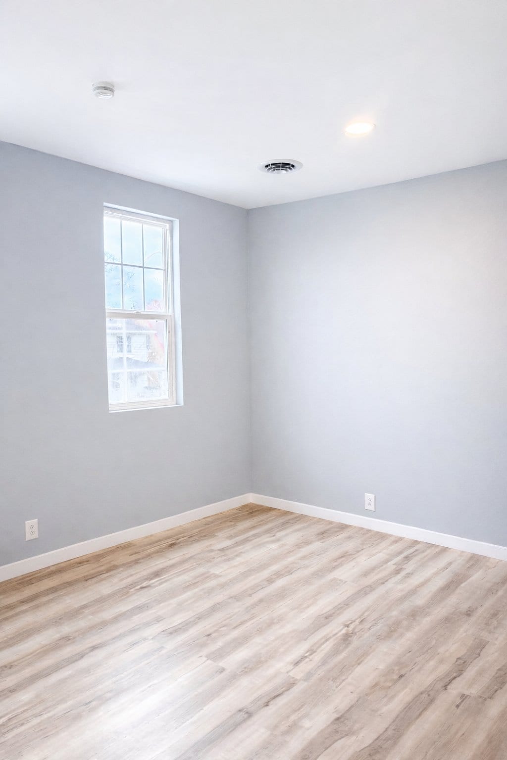 Building Photo - 522 S 8th St