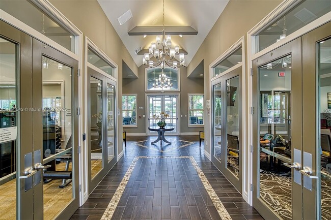 Building Photo - 5060 Eucalyptus Dr