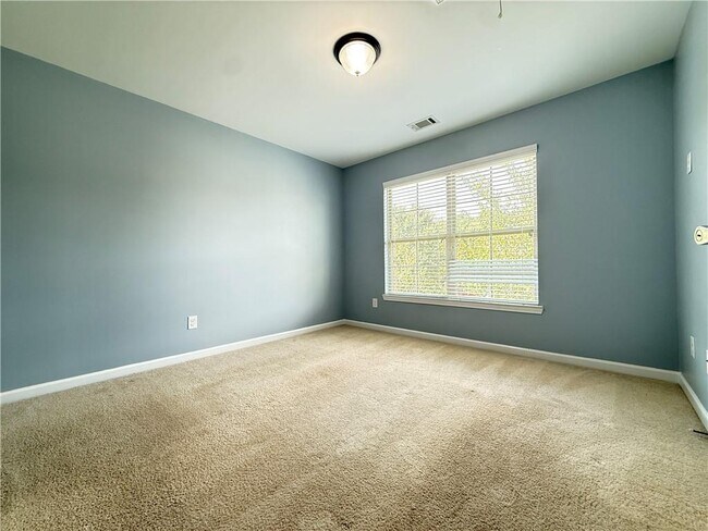 Building Photo - 279 Pendergast Dr SW