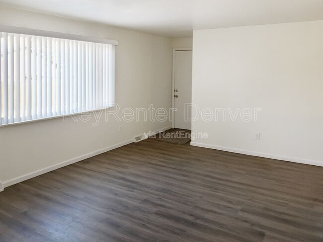 Building Photo - 9165 Perry St