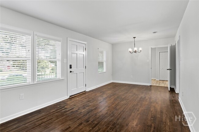 Building Photo - 1805 E 62nd St
