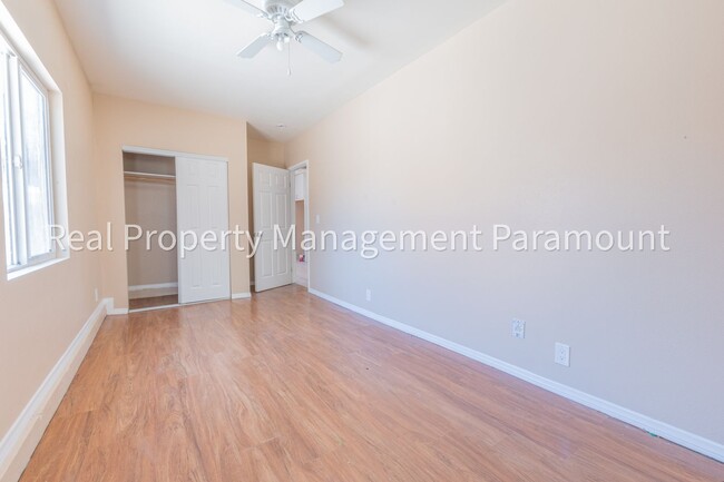 Building Photo - 1134 E 103rd Pl
