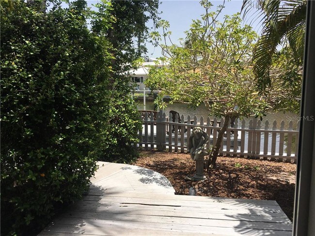 Building Photo - 5029 Oxford Dr