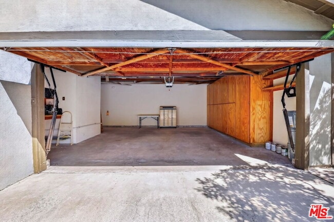 Building Photo - 1331 Avenida de Cortez