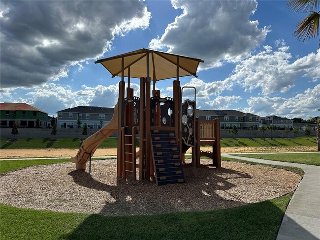 Building Photo - 9354 Westside Hls Dr