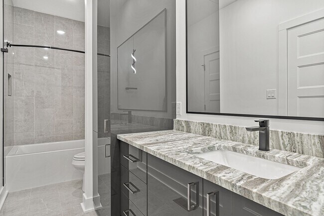 Building Photo - Edge Luxury Townhomes
