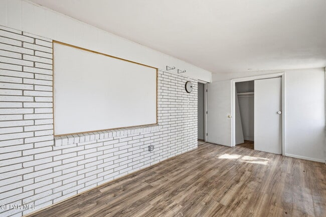 Building Photo - 8408 Reindeer Ave