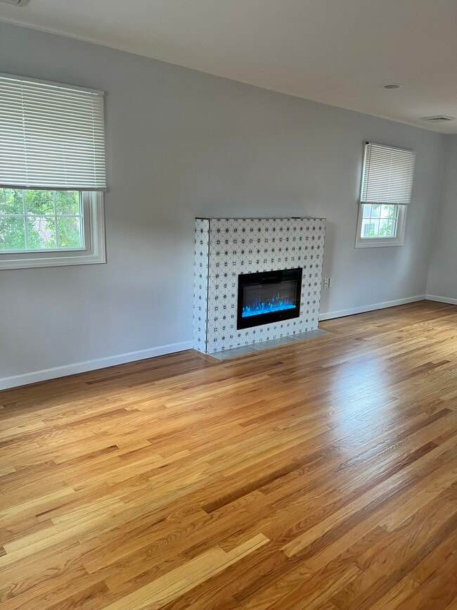 Living Room w/Fireplace - 182 N Harrison St