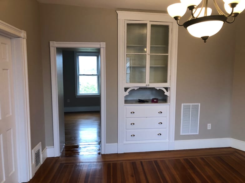 Building Photo - 258 Broadway